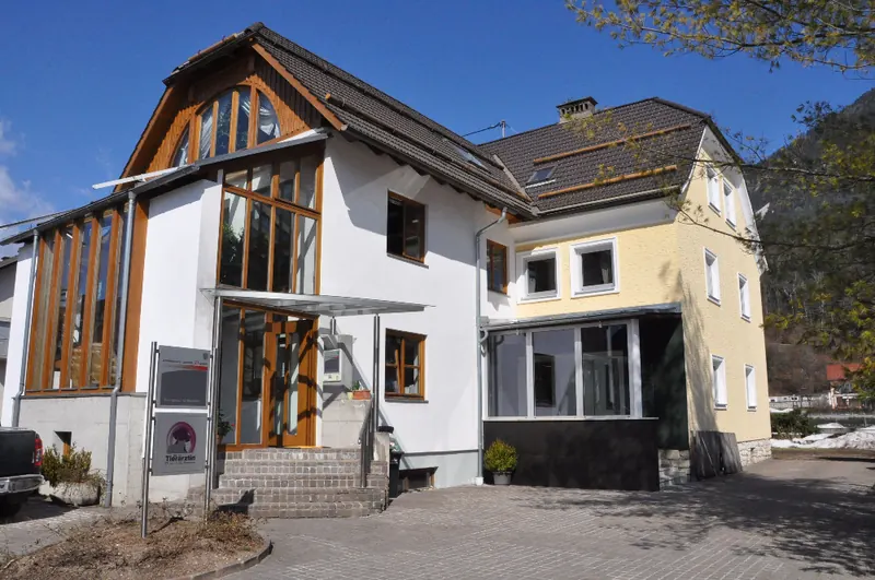 Außenansicht des Ordinationsgebäudes in Nötsch im Gailtal